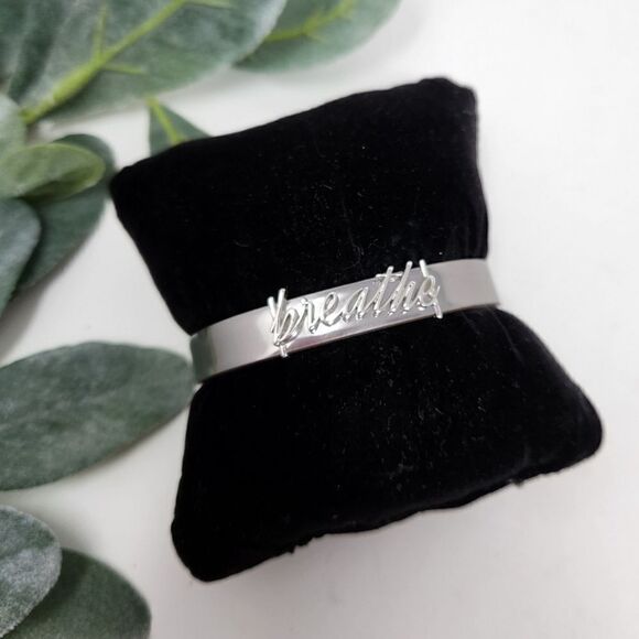 KEEP COLLECTIVE Silver Leather "Breathe" Slider Bracelet - Picture 1 of 7